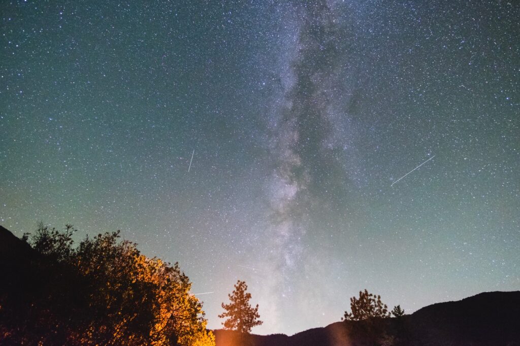 Orionid meteor shower 2026: Peak night of October 21-22 and how the Moon affects it
