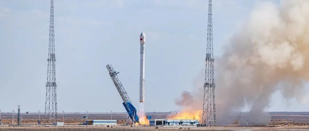 Eight AI computing satellites ride Zhuque-2E in a 10-satellite launch